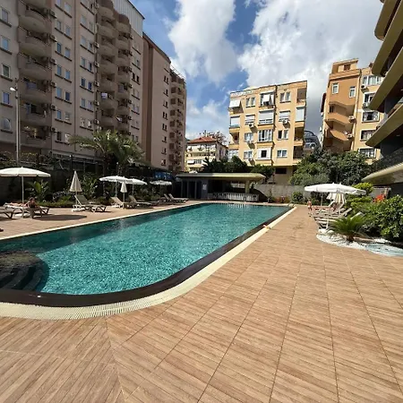 люкс Royal Grand Exclusive в 300 метрах от пляжа клеопатра Διαμέρισμα *